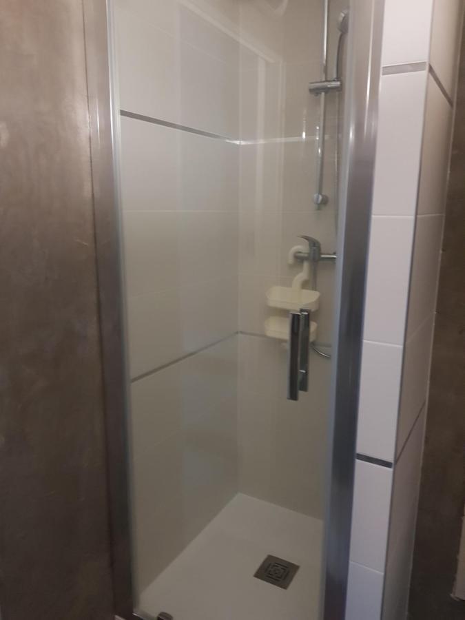 Studio Climatise Classe 2 Dans Marina Proche Mer Et Etang - Lit Wifi Fibre Et Parking Prive Sete Exterior photo